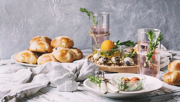 Frohe Ostern wünscht Pöhl & Mayr am Kutschkermarkt