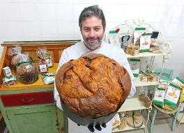 Leonardo mit 3kg-Panettone
